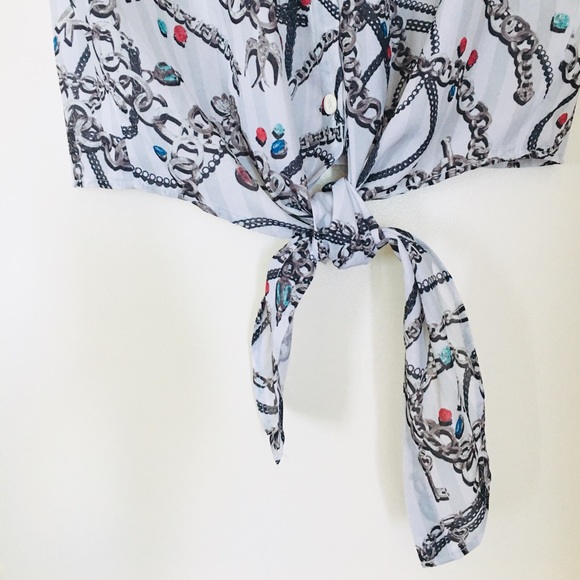 🤑FREE w/ purchase! H&M Conscious Chain Print Tank - Picture 2 of 16